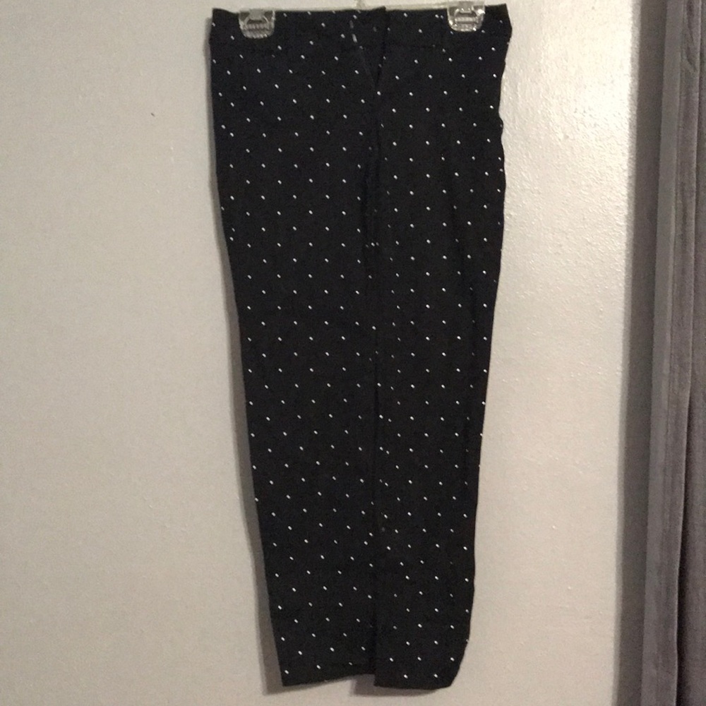 Old Navy size 0 pants black and white polka dot